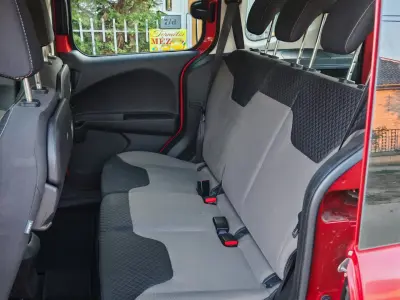 Ford Tourneo Courier 2014 (miniatűr)
