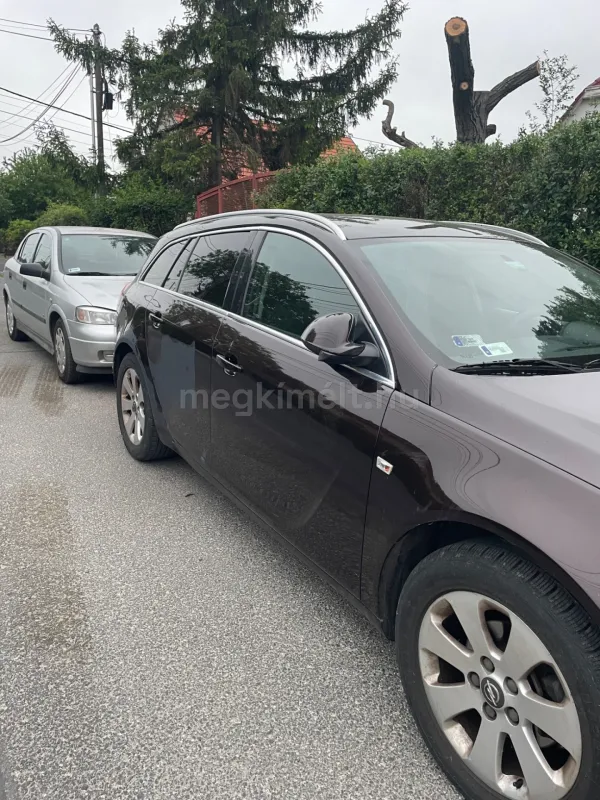 Opel Insignia 2011