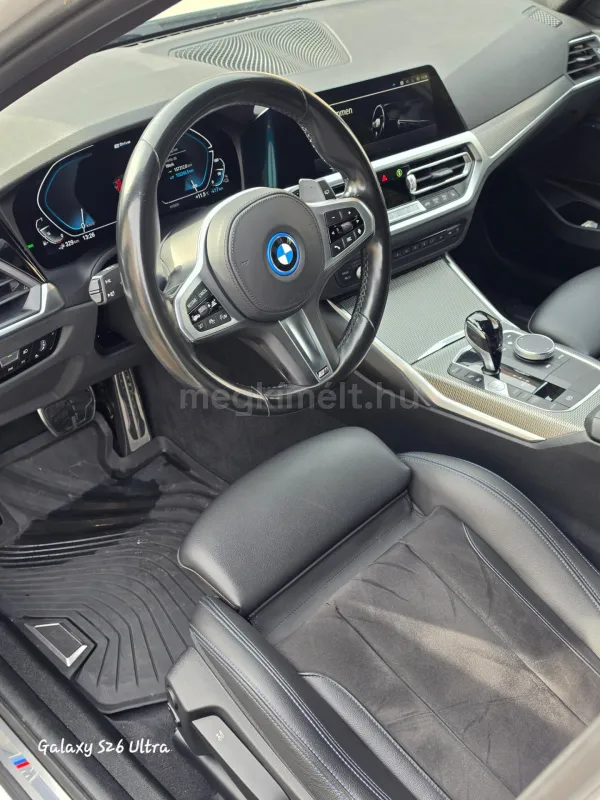 BMW 330 2021