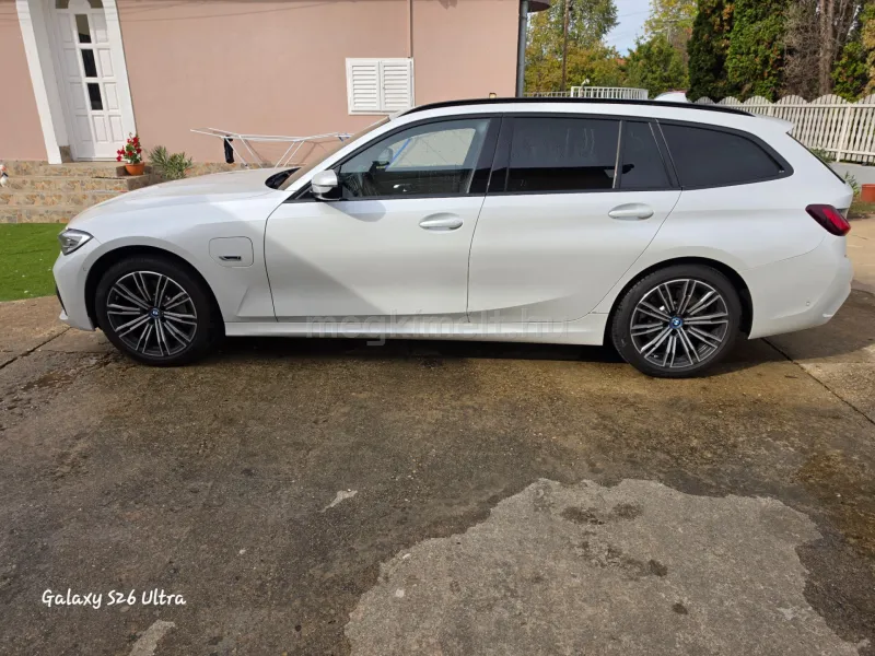 BMW 330 2021