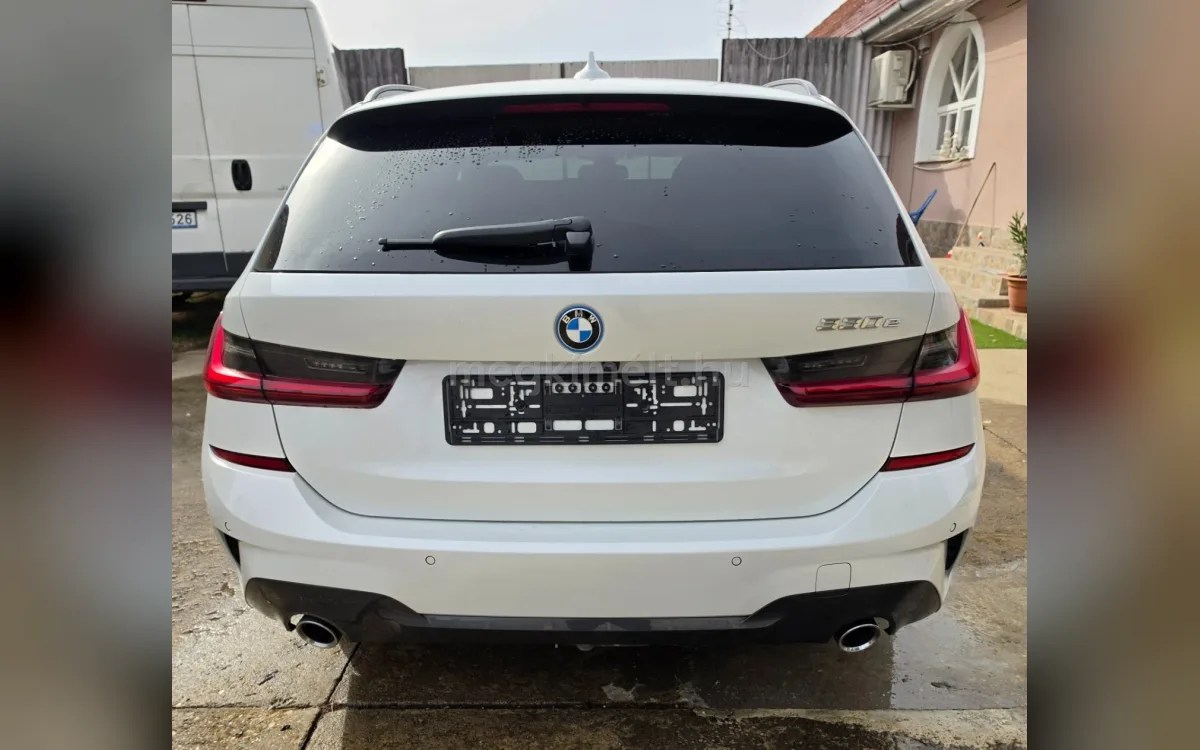 BMW 330 2021