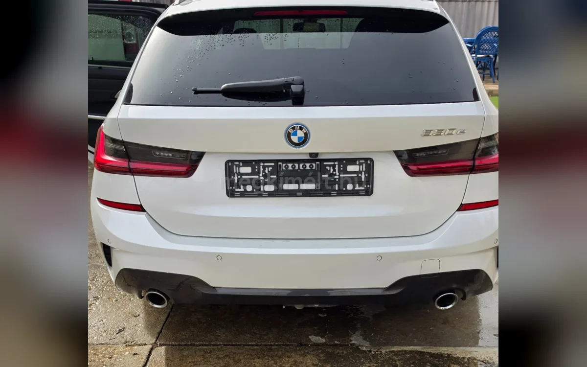 BMW 330 2021