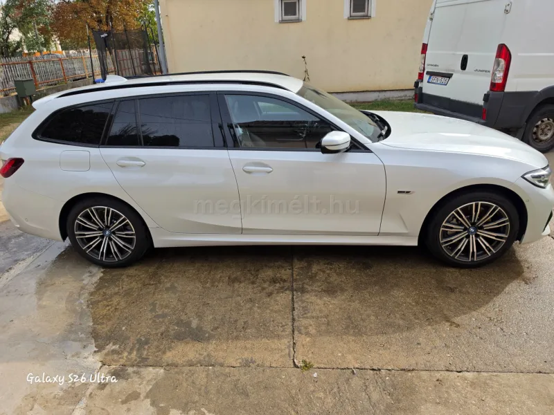 BMW 330 2021