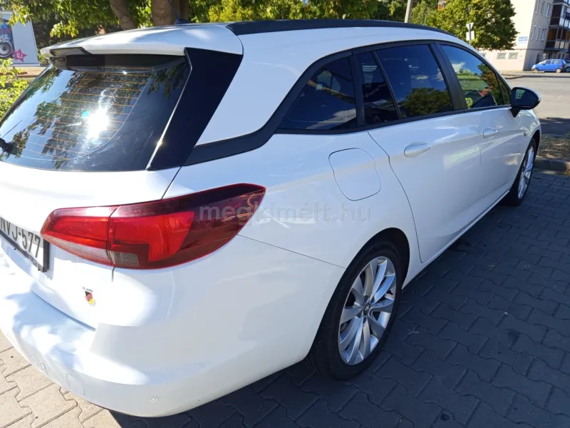 Opel Astra 2016