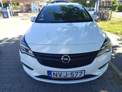 Opel Astra 2016 (miniatűr)