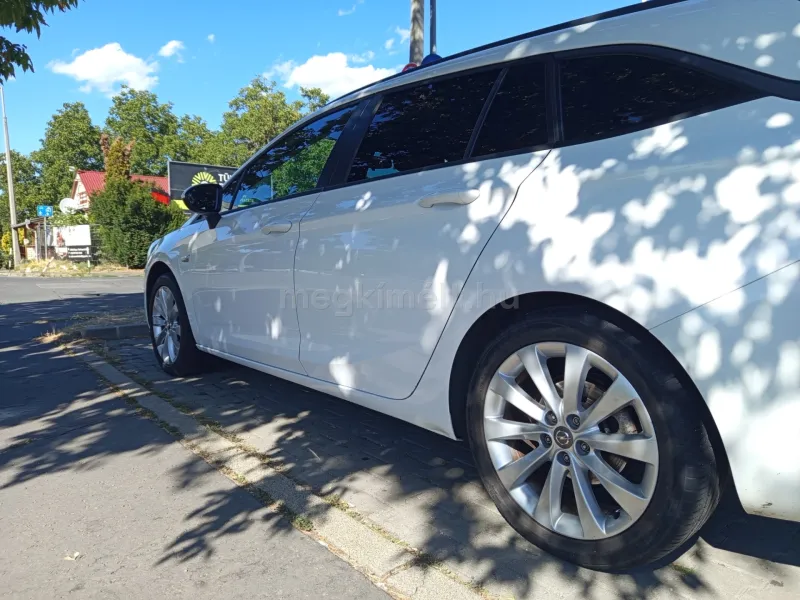 Opel Astra 2016