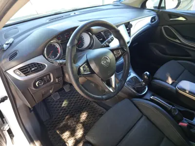 Opel Astra 2016 (miniatűr)