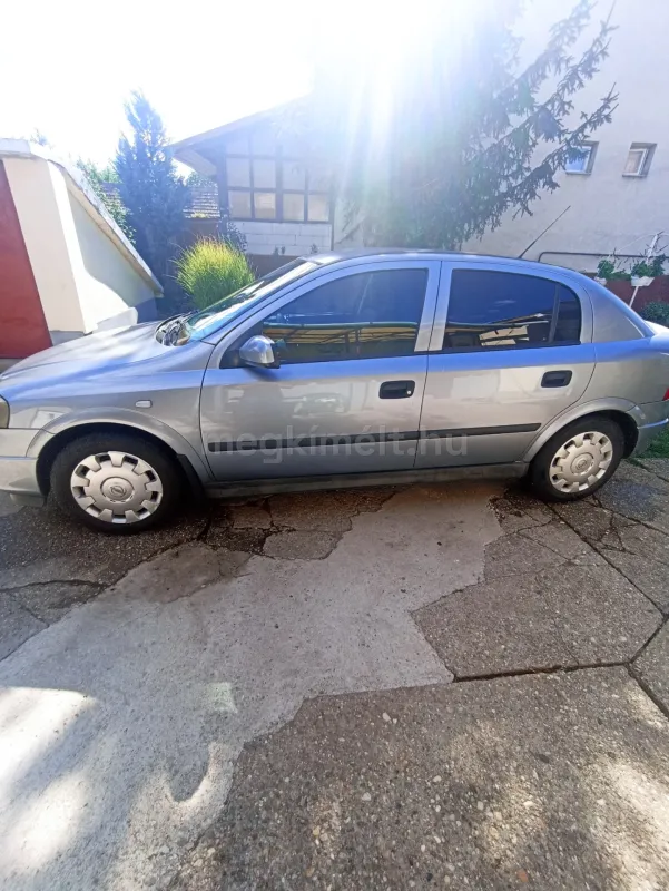 Opel Astra 2004
