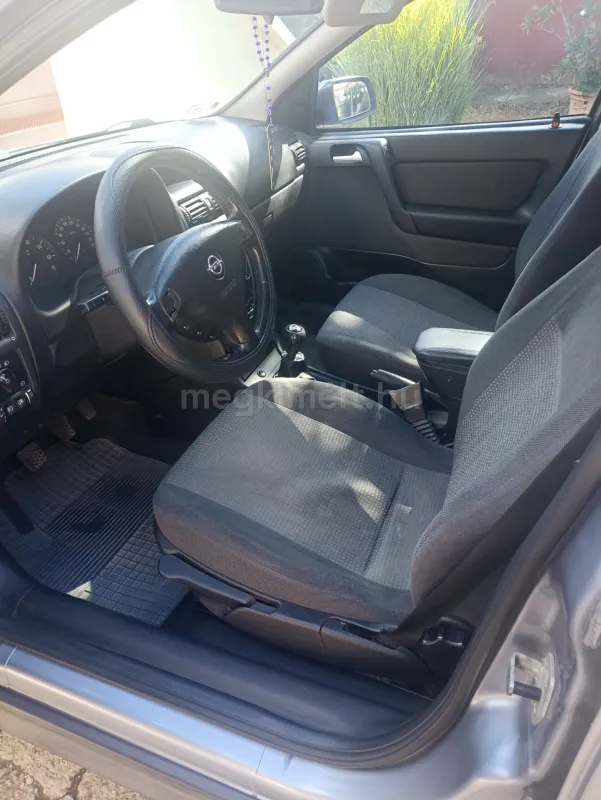 Opel Astra 2004