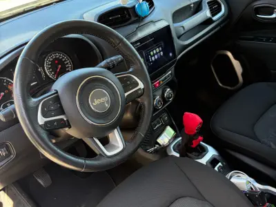 Jeep Renegade 2015 (miniatűr)