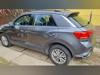 Volkswagen T-Roc 2018 (miniatűr)