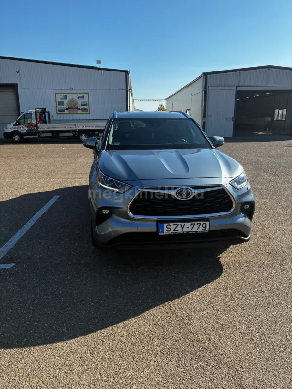 Toyota Highlander 2021