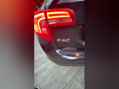Volvo S60 2018 (miniatűr)