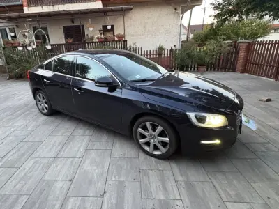 Volvo S60 2018 (miniatűr)