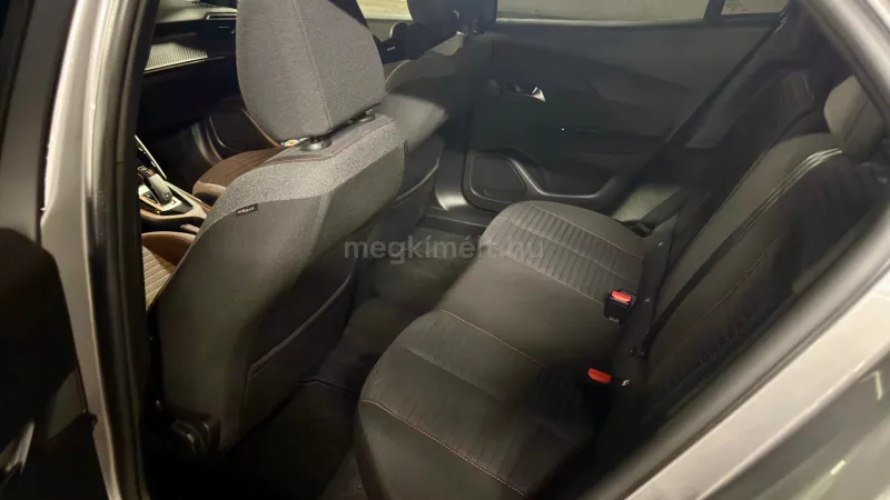 Peugeot 2008 2021