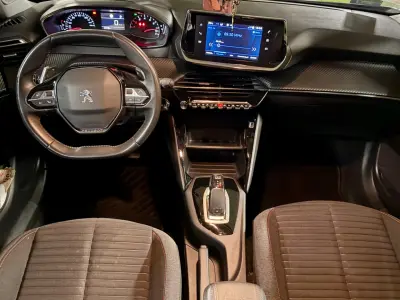 Peugeot 2008 2021 (miniatűr)