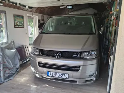 Volkswagen T5 Multivan 2012 (miniatűr)