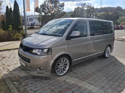 Volkswagen T5 Multivan 2012 (miniatűr)