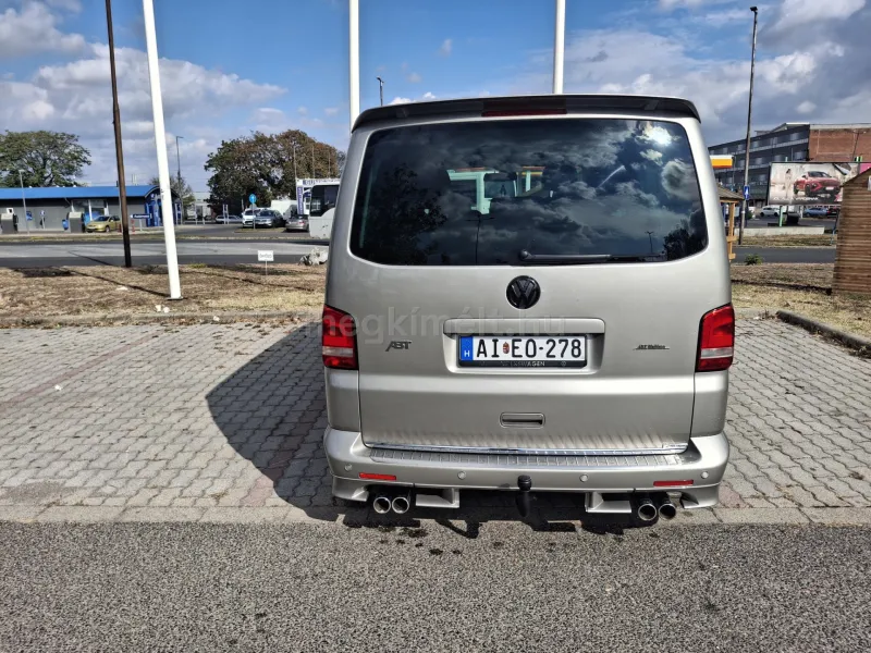 Volkswagen T5 Multivan 2012