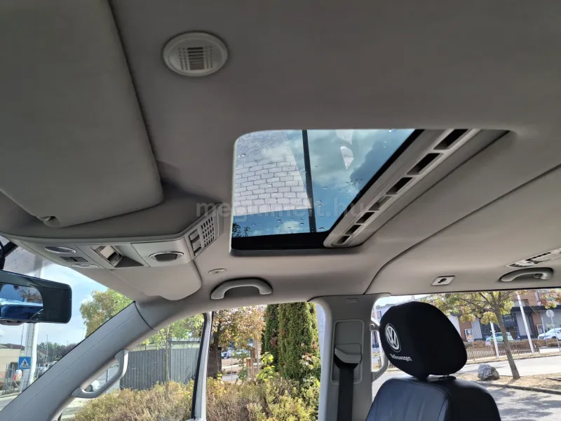 Volkswagen T5 Multivan 2012