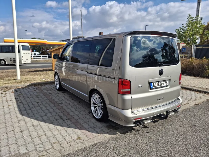 Volkswagen T5 Multivan 2012