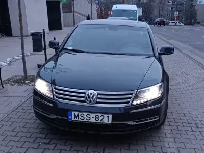 Volkswagen Phaeton 2011 (miniatűr)
