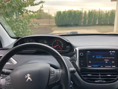 Peugeot 208 2017 (miniatűr)