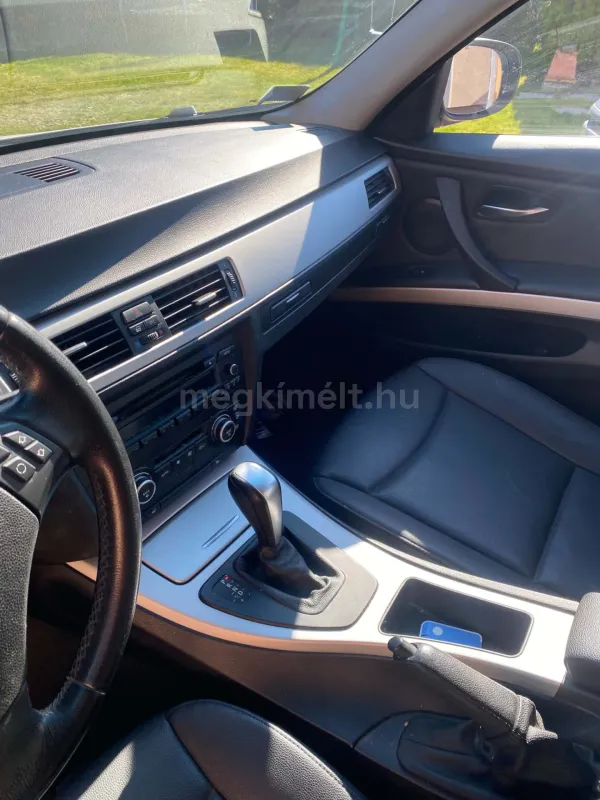 BMW 320 2009