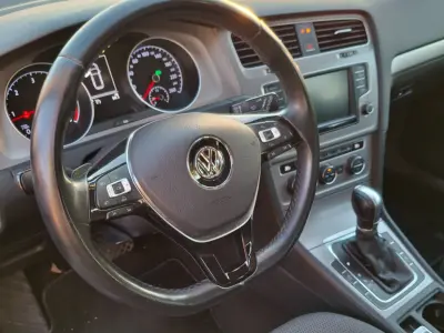 Volkswagen Golf 2015 (miniatűr)