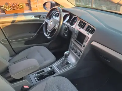 Volkswagen Golf 2015 (miniatűr)