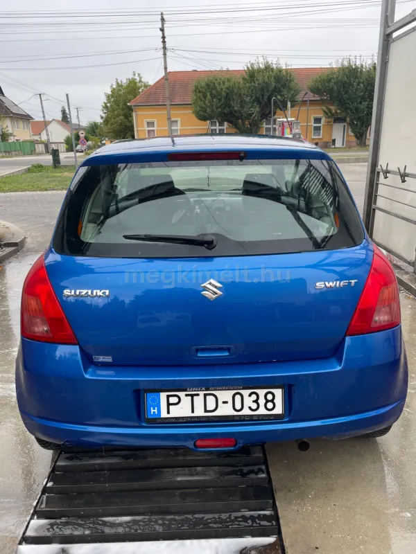 Suzuki Swift 2005