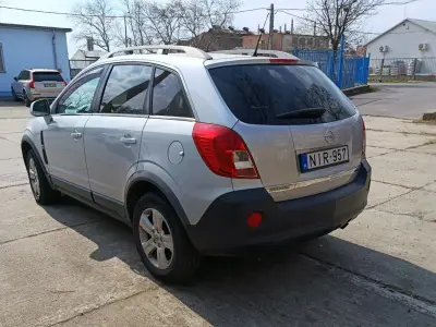 Opel Antara 2015 (miniatűr)