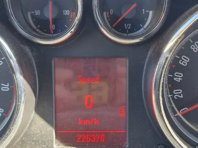Opel Astra 2010 (miniatűr)