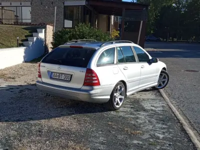 Mercedes-Benz C 220 2007 (miniatűr)