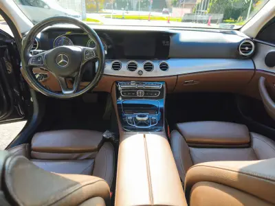 Mercedes-Benz E 220 2017 (miniatűr)