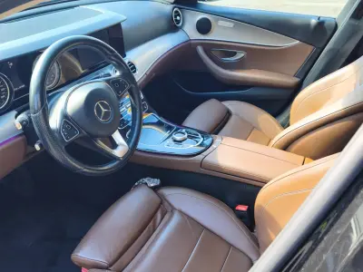 Mercedes-Benz E 220 2017 (miniatűr)