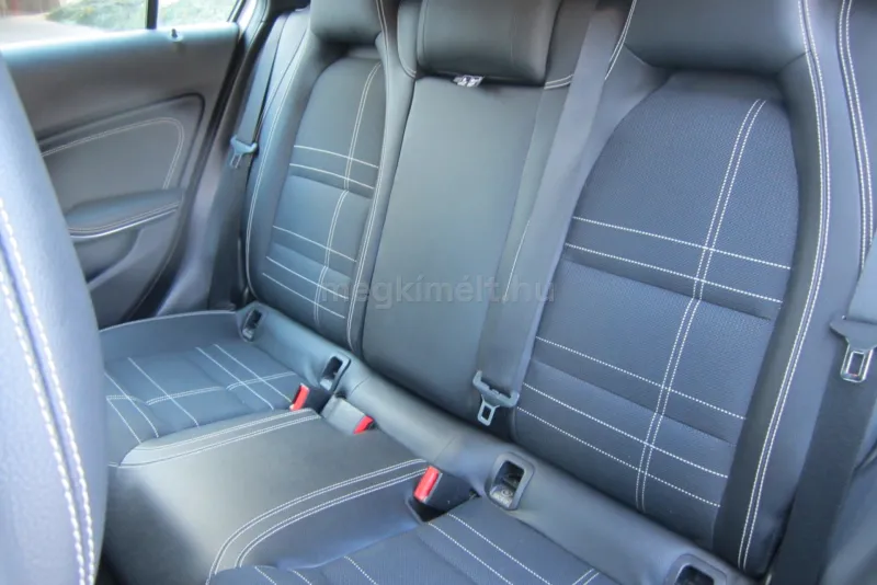 Mercedes-Benz A 180 2016