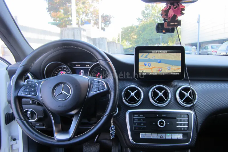 Mercedes-Benz A 180 2016