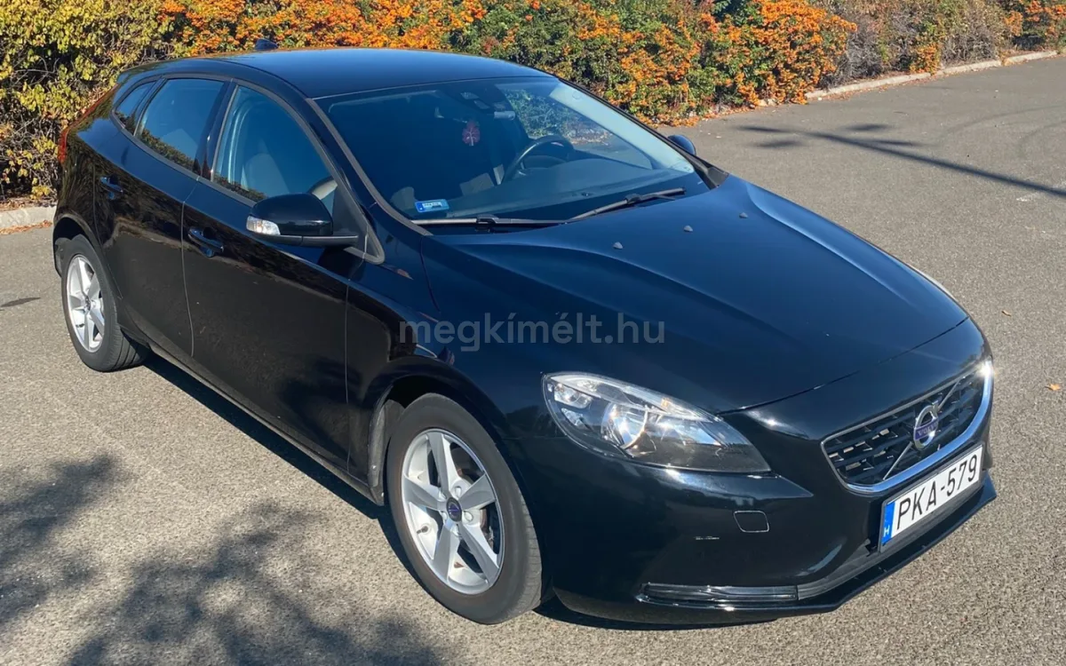 Volvo V40 2015