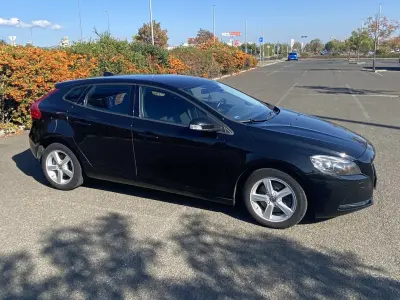 Volvo V40 2015 (miniatűr)