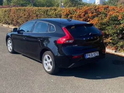 Volvo V40 2015 (miniatűr)