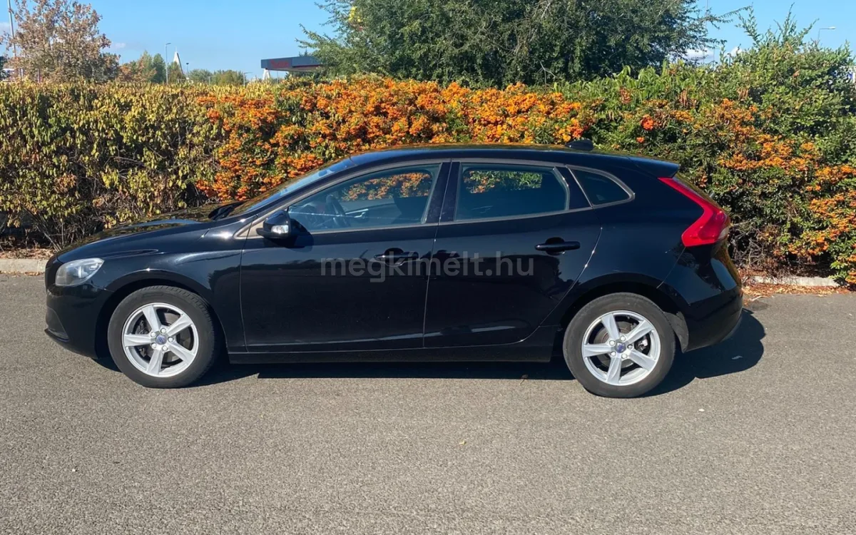 Volvo V40 2015
