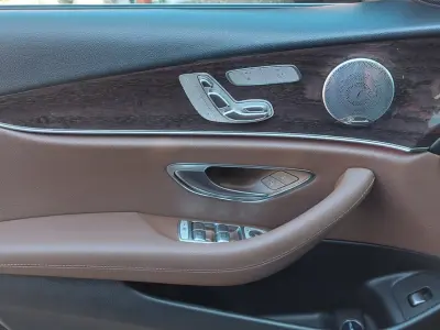 Mercedes-Benz E 220 2017 (miniatűr)