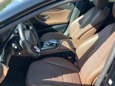 Mercedes-Benz E 220 2017 (miniatűr)