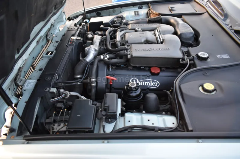 Jaguar Daimler 2000