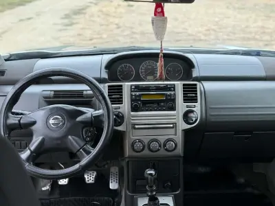 Nissan X-Trail 2004 (miniatűr)