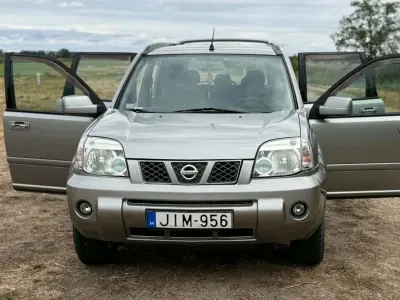 Nissan X-Trail 2004 (miniatűr)