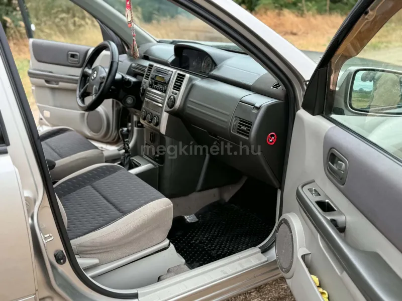 Nissan X-Trail 2004