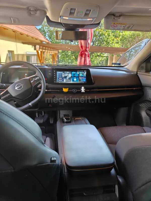 Nissan Ariya 2025