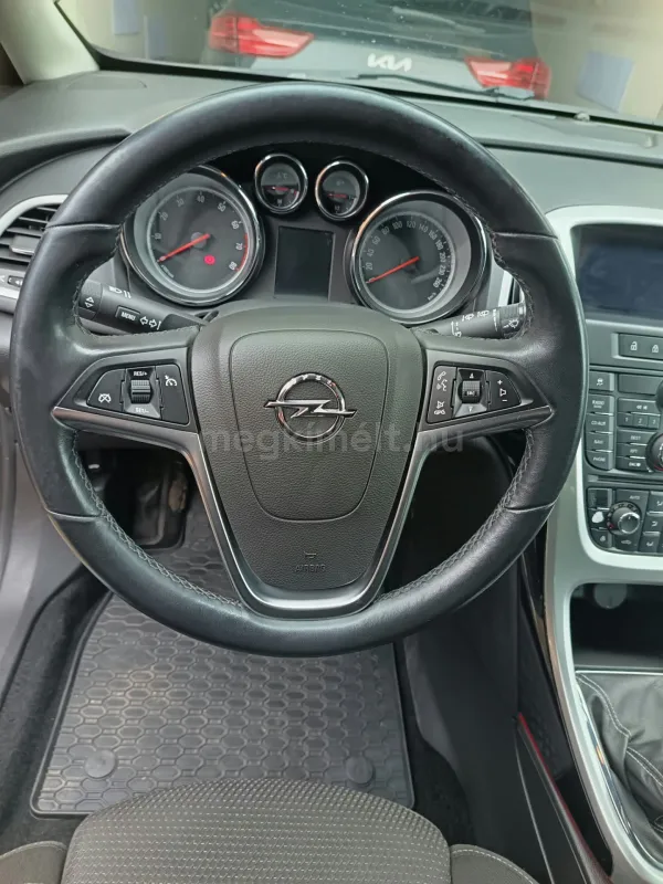 Opel Astra 2010
